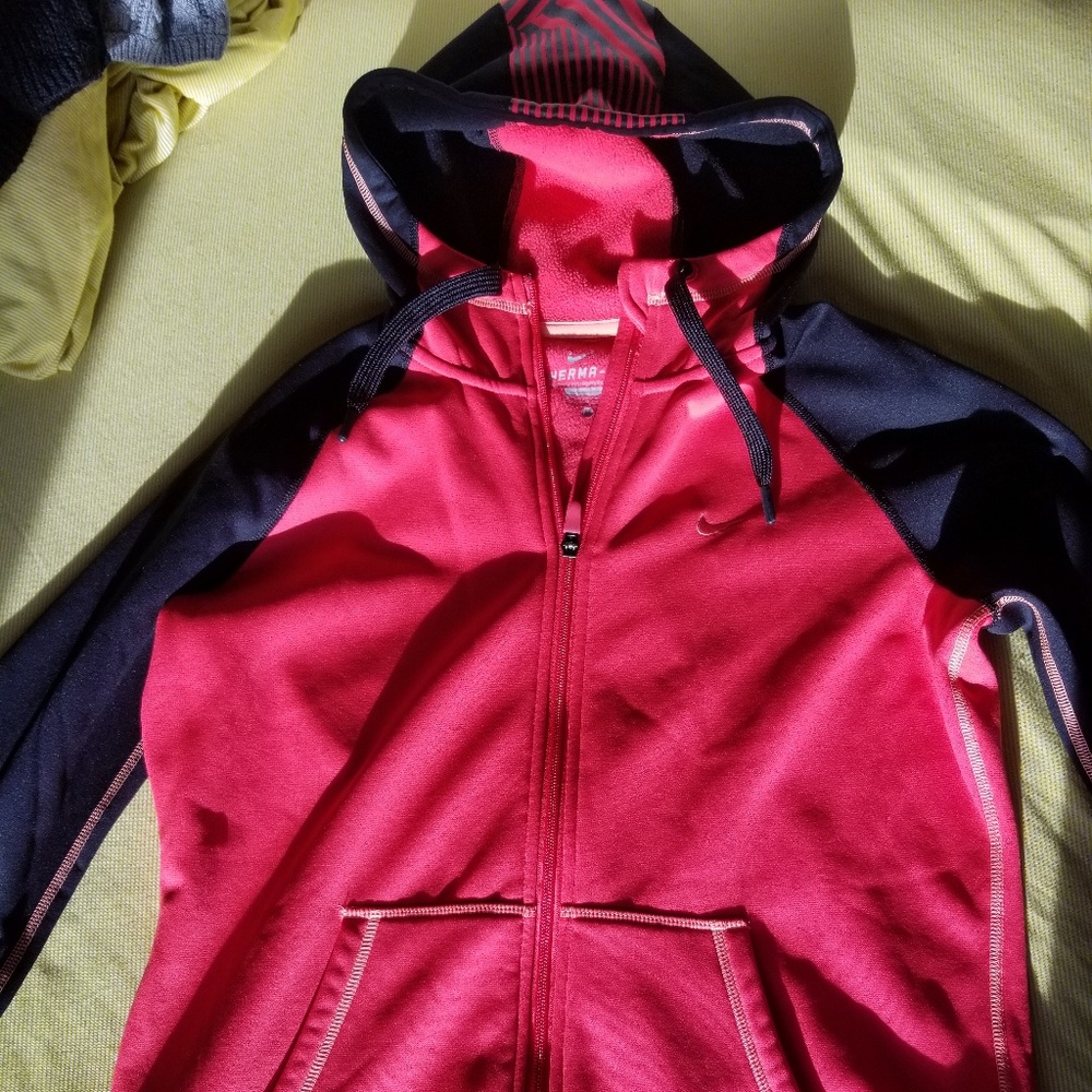 Nike Pink Hoodie Zip-up, Never worn. Size Medium